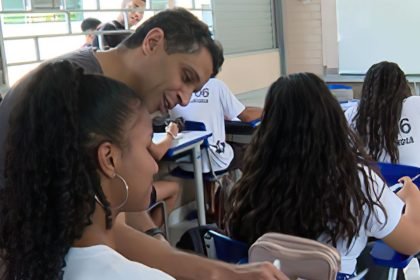 professores-podem-acumularcargo-publico,-decide-congresso