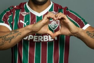 fluminense-anuncia-a-contratacao-do-atacante-hulk