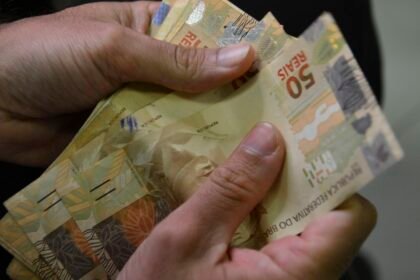 poupanca-tem-retirada-liquida-de-r$-476,4-milhoes-em-abril