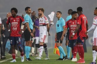 jogo-do-flamengo-na-libertadores-e-cancelado-por-atos-de-vandalismo