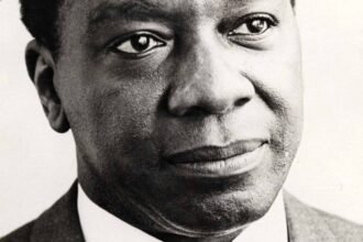 com-milton-santos,-fliaraxa-coloca-a-literatura-no-centro-do-mundo