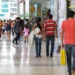 atividade-economica-cai-0,7%-em-marco-em-razao-da-guerra-do-ira