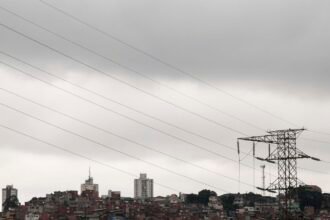 fim-de-semana-sera-de-temporal-no-sudeste-e-chuva-intensa-no-norte