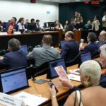 oposicao-critica-pec-do-fim-da-escala-6×1-durante-votacao-na-comissao