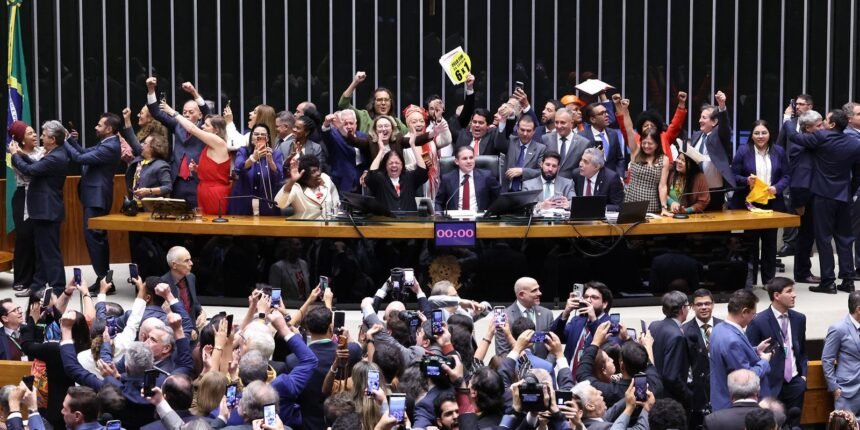 saiba-como-votaram-os-deputados-na-pec-que-acaba-com-a-escala-6×1
