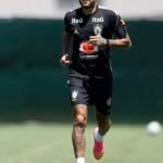 para-“otimizar”-recuperacao,-neymar-esta-fora-do-jogo-contra-o-haiti