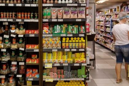 fabricacao-de-produto-alimenticio-gerou-mais-emprego-em-2024,-diz-ibge
