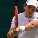 joao-fonseca-estreia-em-wimbledon-com-3-a-0-sobre-bautista-agut