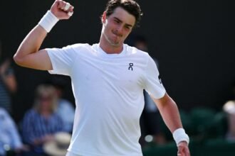 joao-fonseca-crava-segunda-vitoria-no-torneio-de-wimbledon,-em-londres