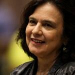 nisia-trindade-lanca-livro-sobre-bastidores-da-covid-19