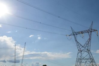 aneel-leiloa-mais-quatro-lotes-de-transmissao-de-energia