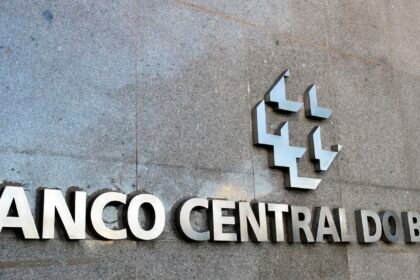 banco-central-e-receita-federal-sao-autorizados-a-realizar-concursos