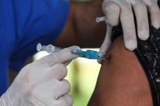 gripe:-anvisa-aprova-nova-vacina-com-73%-de-eficacia