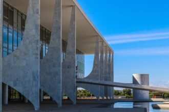 entenda-a-lei-de-reciprocidade,-que-o-brasil-pode-adotar-contra-os-eua