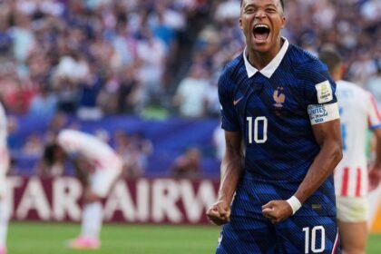 mbappe-confirma-artilharia-da-copa-do-mundo-e-repete-marca-de-56-anos