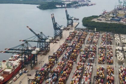 ministro-chama-tarifa-dos-eua-de-“indevida”-e-promete-reacao