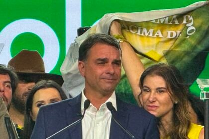 pl-oficializa-candidatura-de-flavio-bolsonaro-a-presidencia