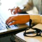 mulheres-sao-maioria-no-setor-de-seguros,-mas-minoria-na-lideranca