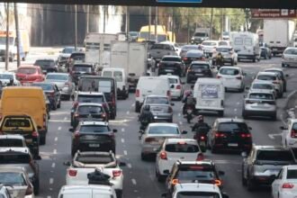 sp:-segundo-dia-de-greve-paralisa-parcialmente-tres-linhas-da-cptm
