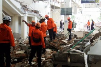 indonesia:-buscas-por-vitimas-de-tremor-seguem-no-dia-da-independencia