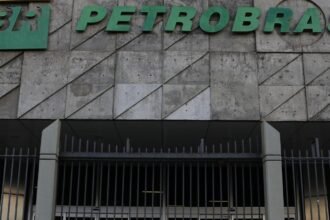 petrobras-anuncia-descoberta-de-petroleo-na-foz-do-amazonas
