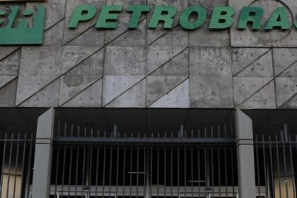 petrobras-anuncia-descoberta-de-petroleo-na-foz-do-amazonas