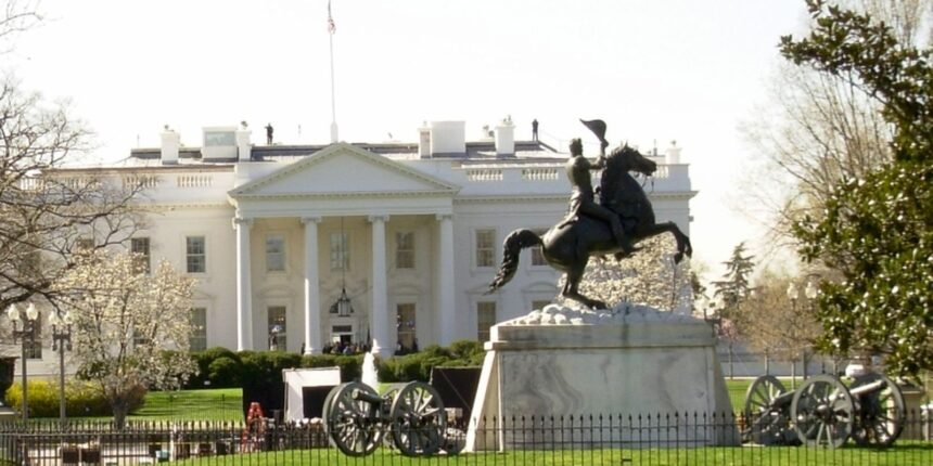 divida-dos-eua-ultrapassa-us$-40-trilhoes-apos-governos-trump-e-biden