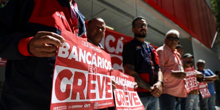 bancarios-fazem-paralisacao-nacional-de-24-horas-nesta-quinta-feira