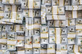 dolar-cai-a-r$-5,14-com-alivio-no-mercado-externo