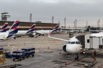 anvisa-atualiza-regras-de-seguranca-sanitaria-para-avioes-e-aeroportos