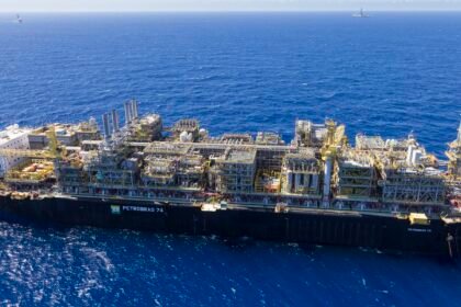 campo-de-buzios,-da-petrobras,-bate-recordes-de-exportacao-de-gas