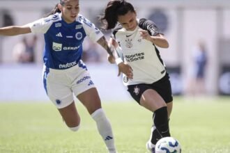 corinthians-vence-cruzeiro-e-fica-a-um-empate-das-semifinais