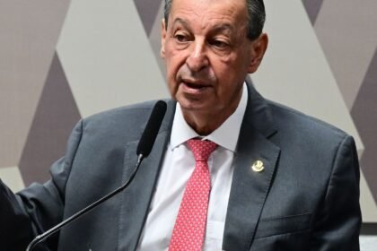 relator-da-ccj-rejeita-emendas-da-oposicao-que-buscavam-manter-6×1