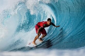 mesmo-com-nota-10,-medina-e-vice-campeao-da-etapa-de-fiji-da-wsl